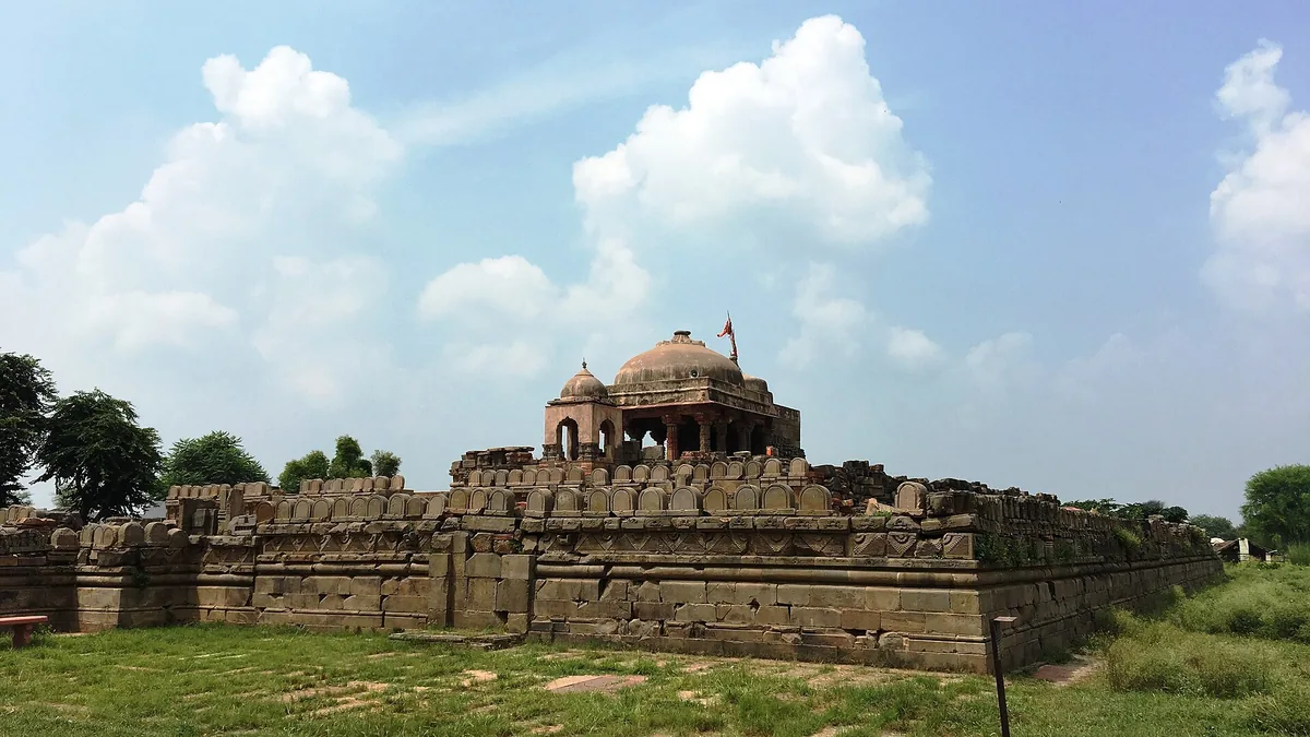 Abhaneri Heritage Palaces & Historic Rajasthan Citadel in Abhaneri, Rajasthan