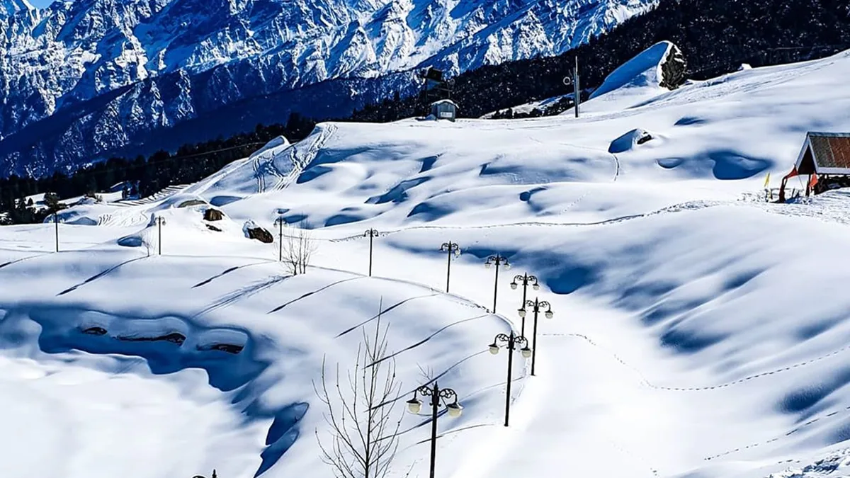 Snow-Clad Himalayan Ski Slopes & Nanda Devi View in Auli, Uttarakhand
