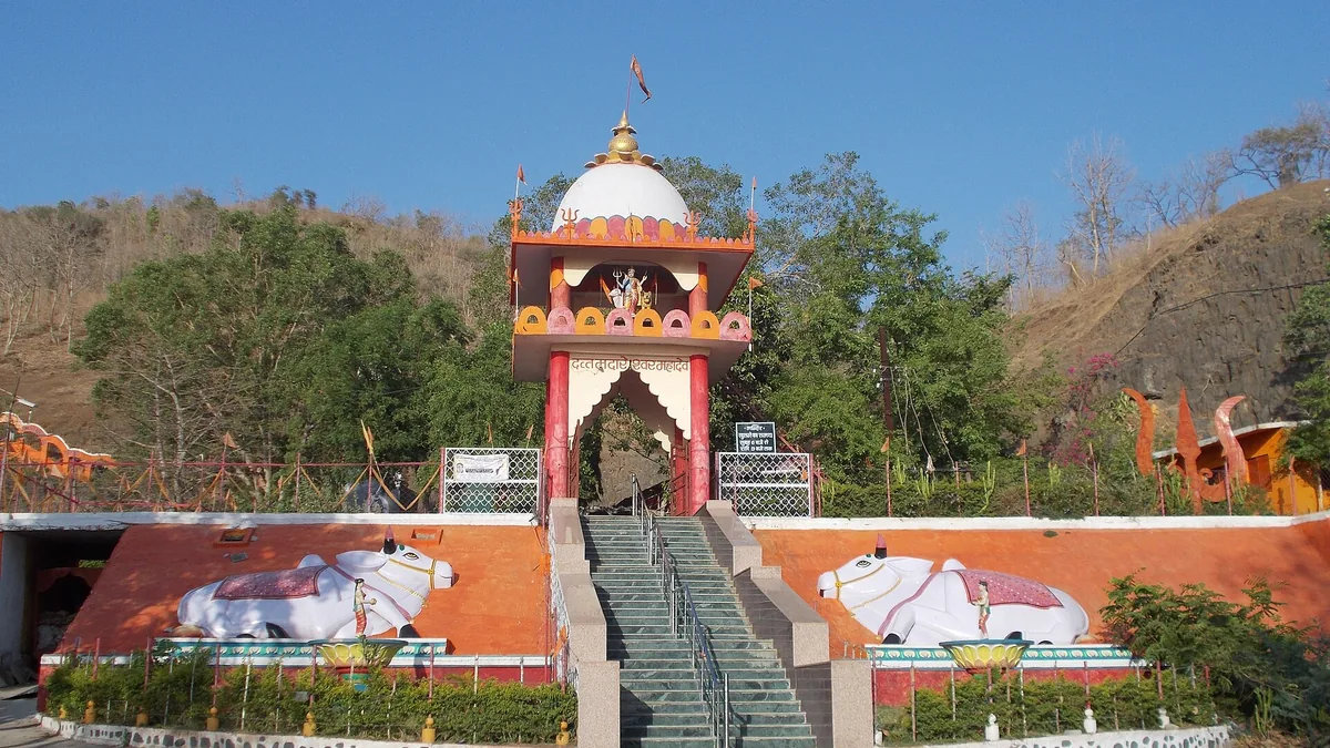 City of Hundred Islands & Mahi River Dam Lake in Banswara, Rajasthan