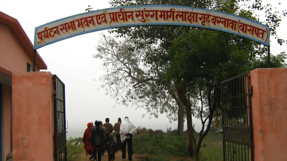 Jain Bada Mandir & Yamuna Basin Plains in Baraut, Uttar Pradesh