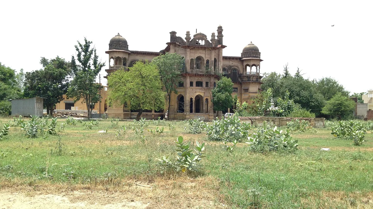 Bassi Pathana Historic Gurudwara & Lush Countryside in Bassi Pathana, Punjab