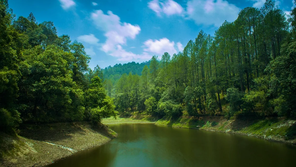 Chaubatia Himalayan Mountain Valleys & Scenic Hillscapes in Chaubatia, Uttarakhand