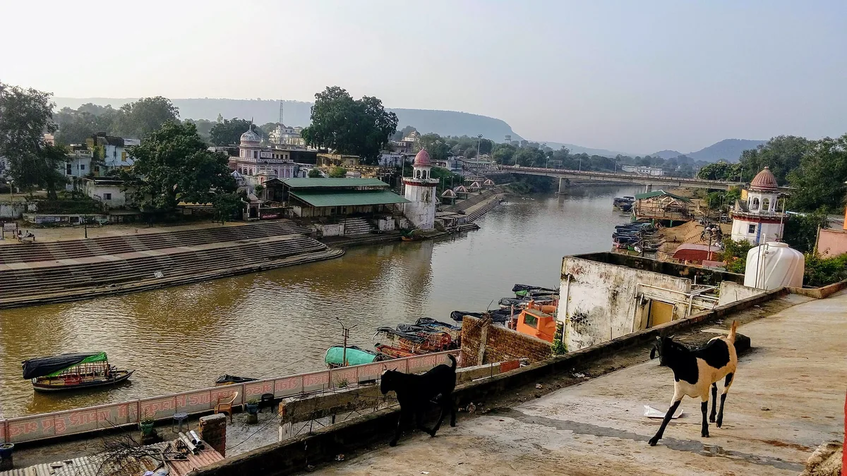 The town is home to the holy Ram Ghat in Chitrakoot, Uttar Pradesh