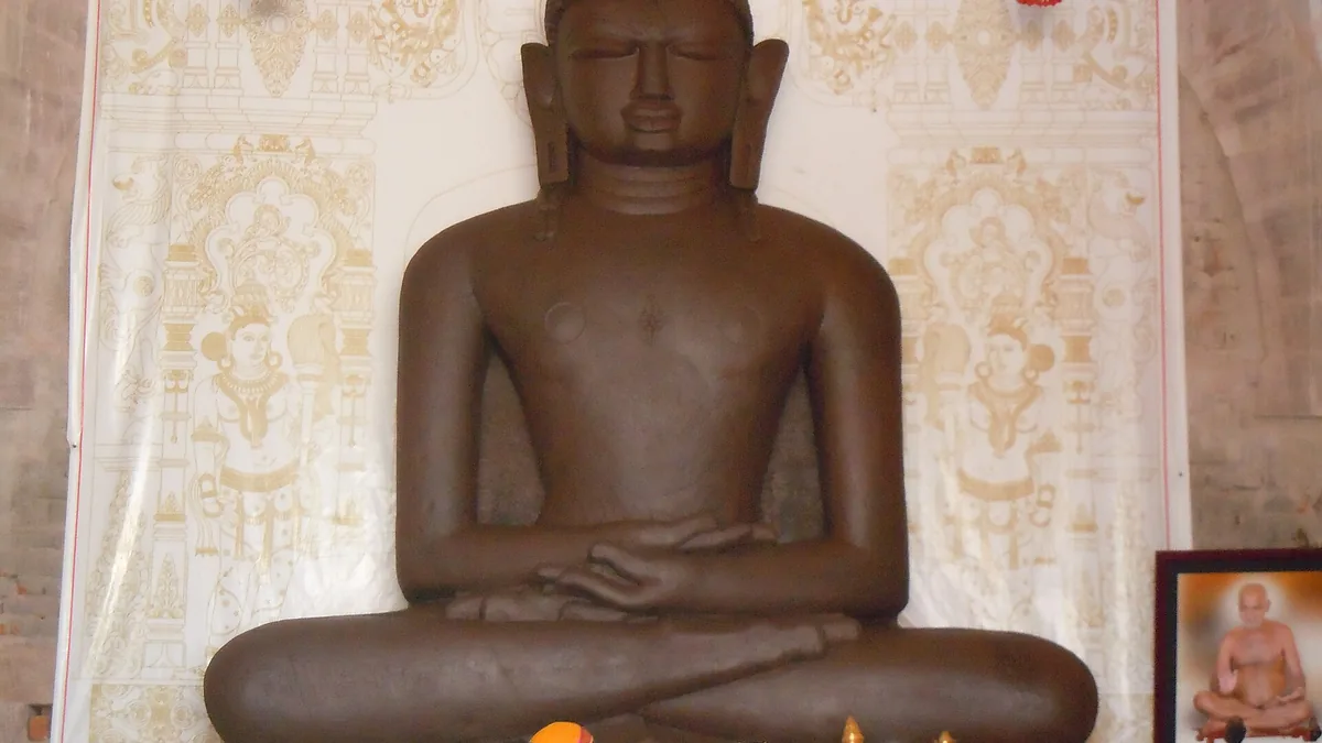 Bade Baba Temple in Damoh, Madhya Pradesh