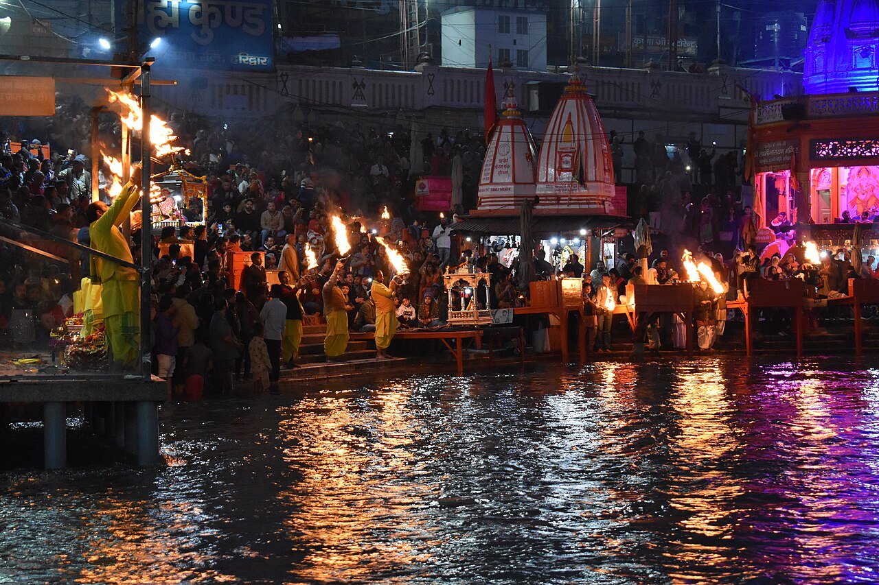 Delhi to Haridwar Urbania on Rent