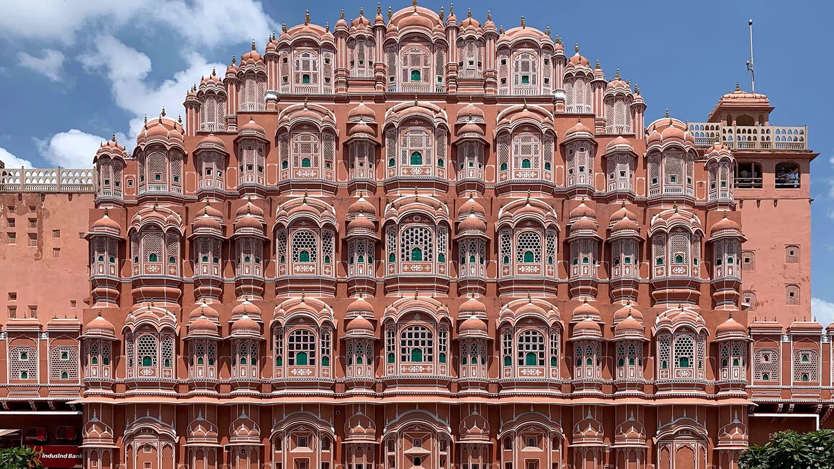 Hawa Mahal Palace of Winds & Amber Fort in Jaipur, Rajasthan