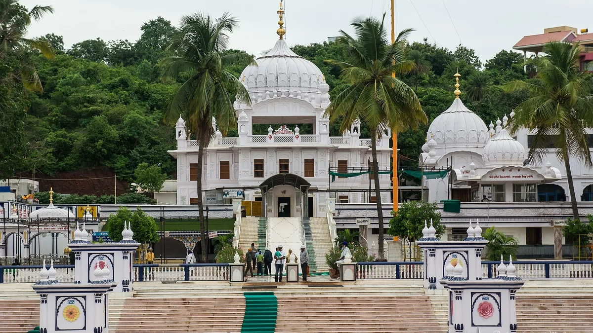 Nanak Jhira Sahib Historic Temples & Cultural Heritage in Nanak Jhira Sahib, North India