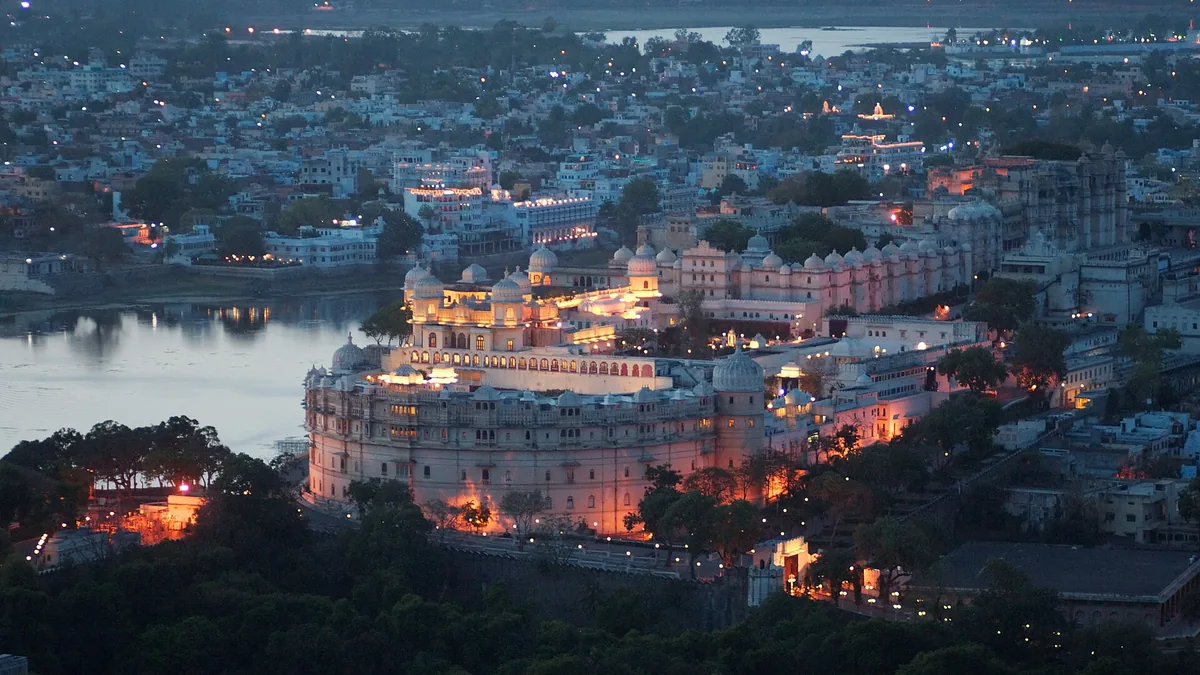 Lake Pichola & City Palace Marble Architecture in Udaipur, Rajasthan